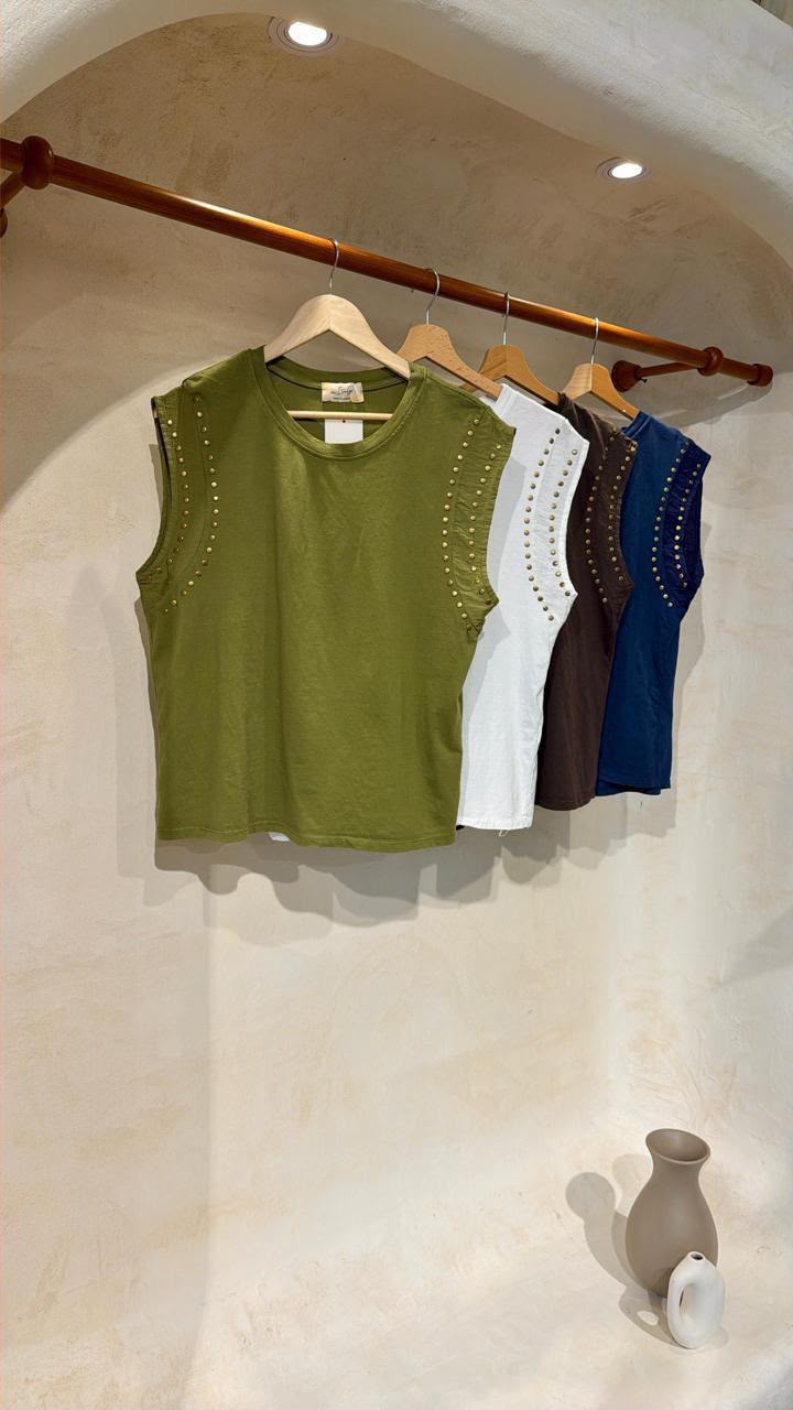 Studs Top