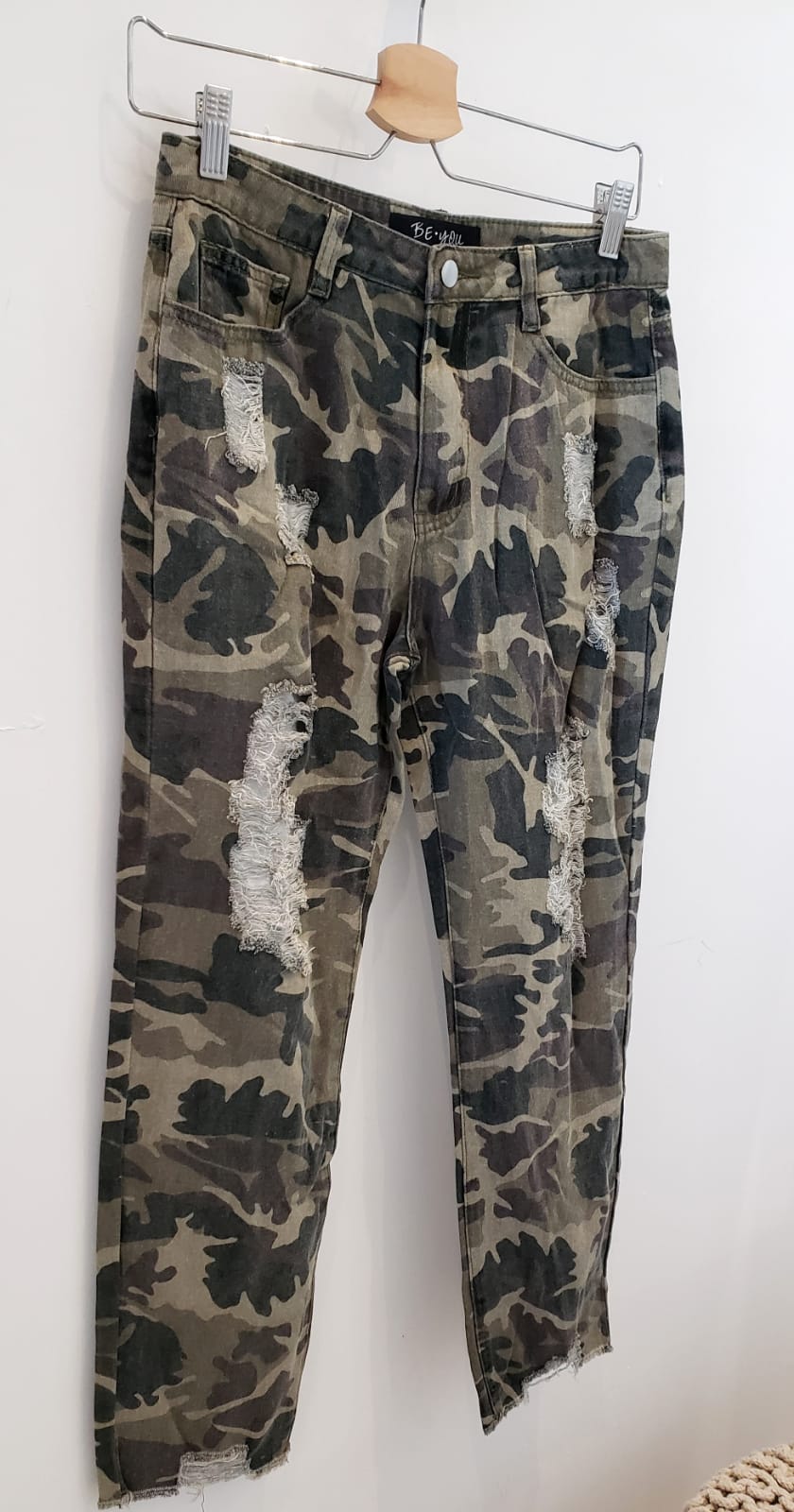 Camo ripped jeans